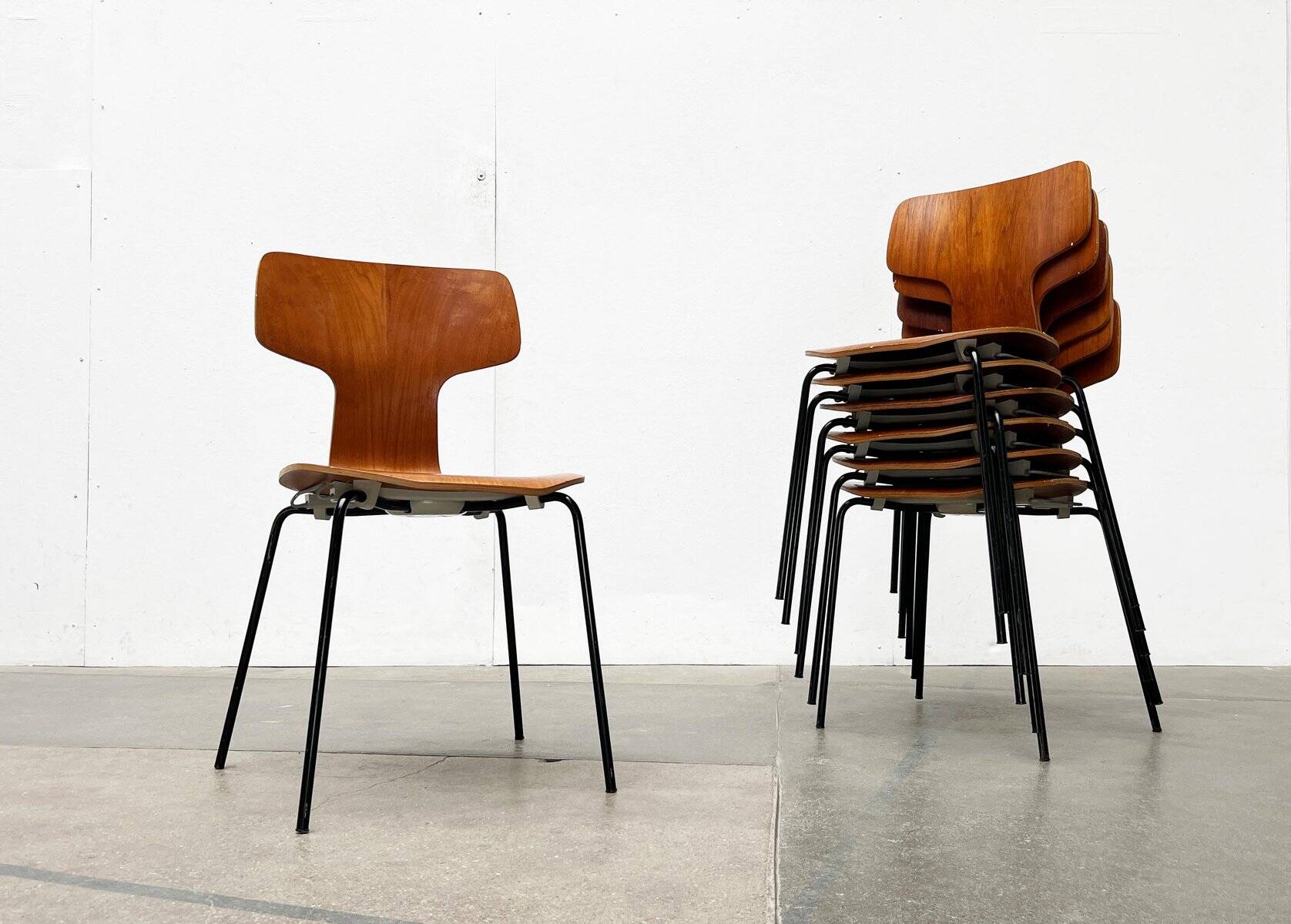 Mid-Century stackable chairs model 3103 Hammer by Arne Jacobsen for Fritz Hansen, Denmark, 1960s, set of 7.