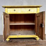 Yellow parisian buffet