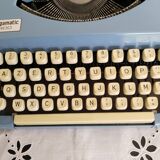 Machine à écrire portable vintage bleue fonctionnelle Nogamatic 400