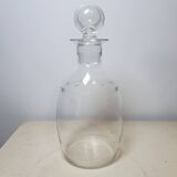 Carafe en verre gravé