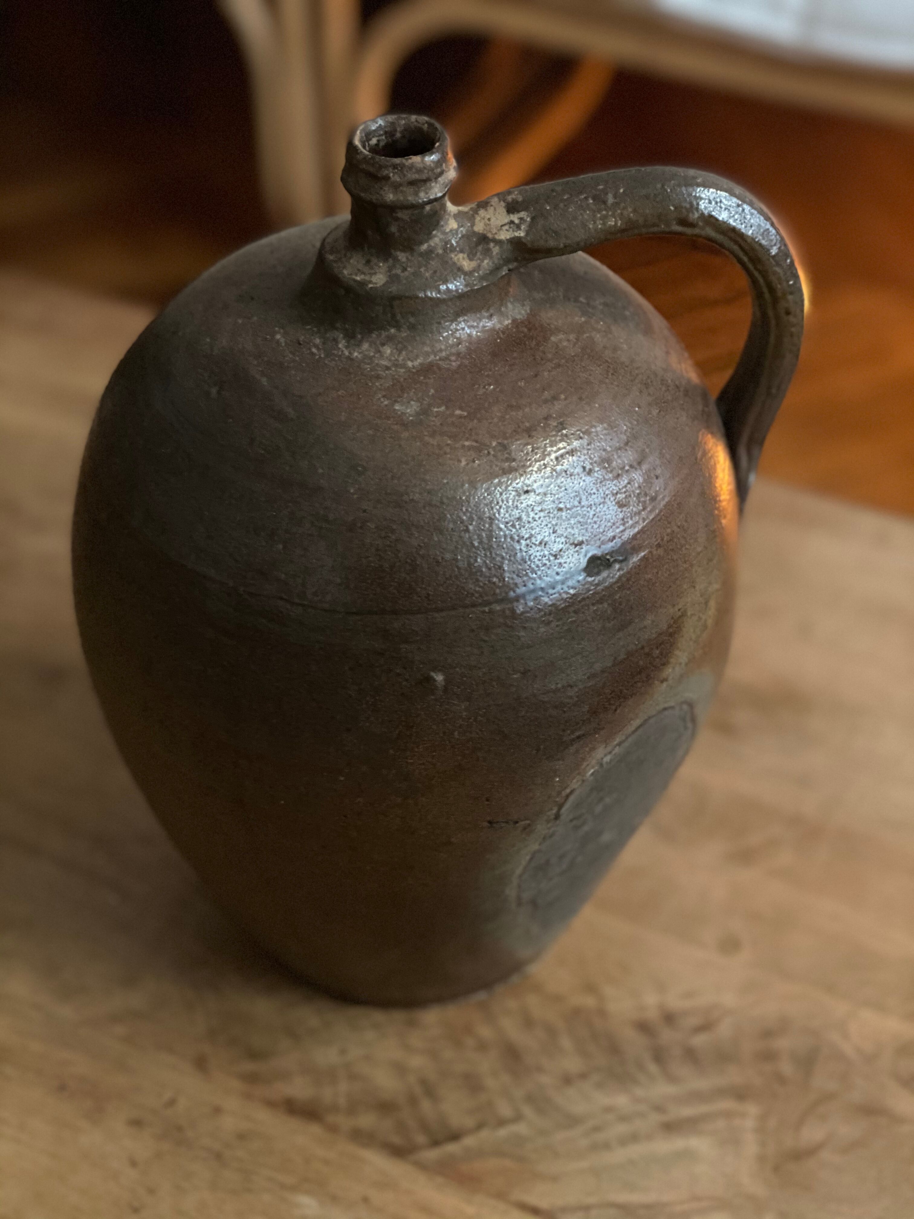 Brown brown brown vintage sandstone amphora jar