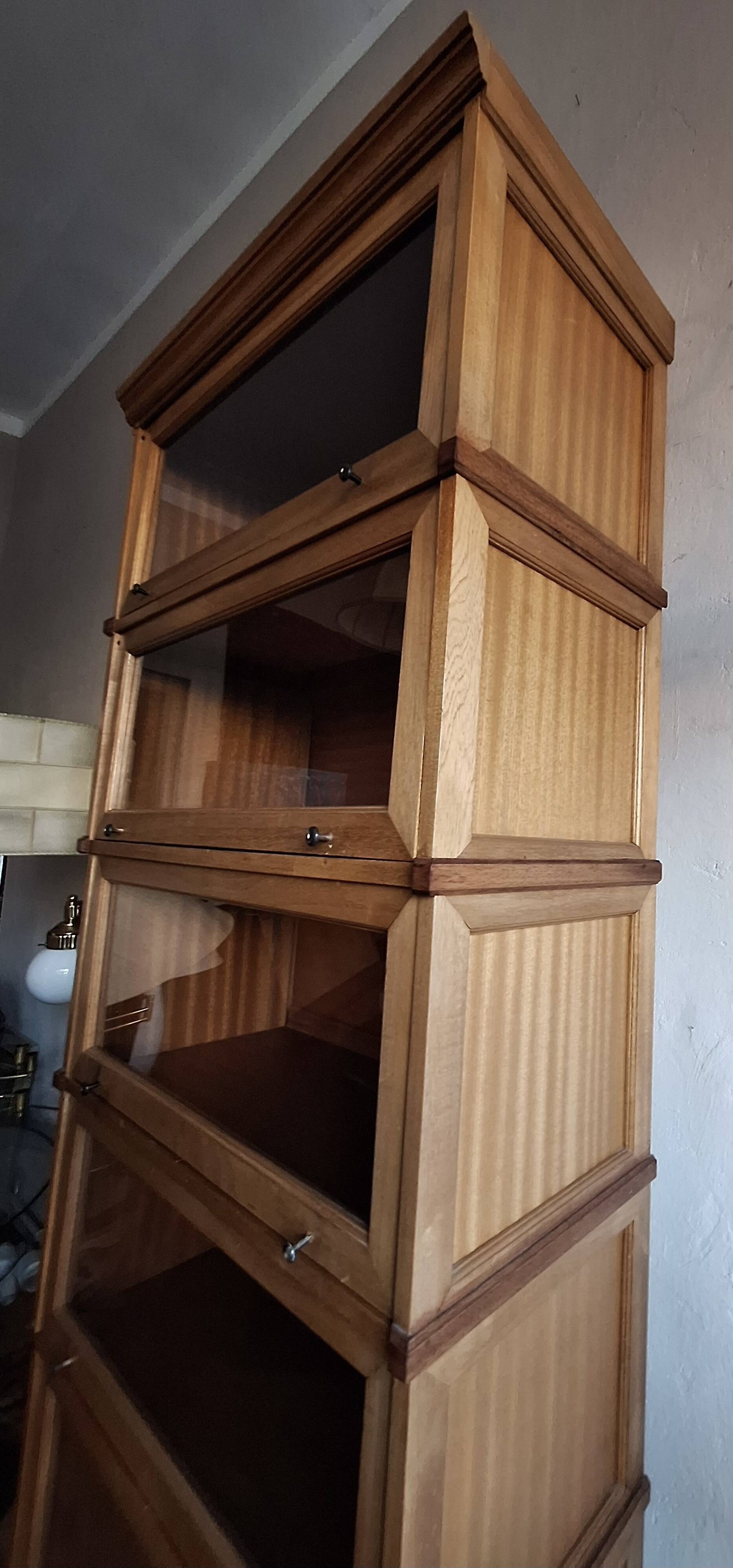 Globe-Wernicke stacking 'barrister's bookcase', USA 1920