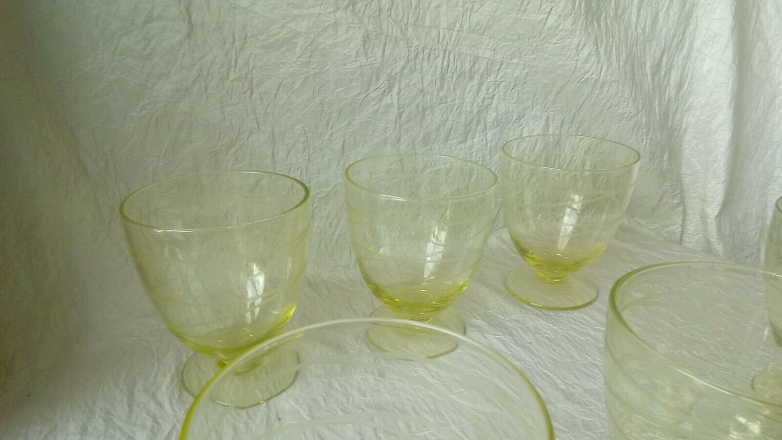 6 glasses with water color