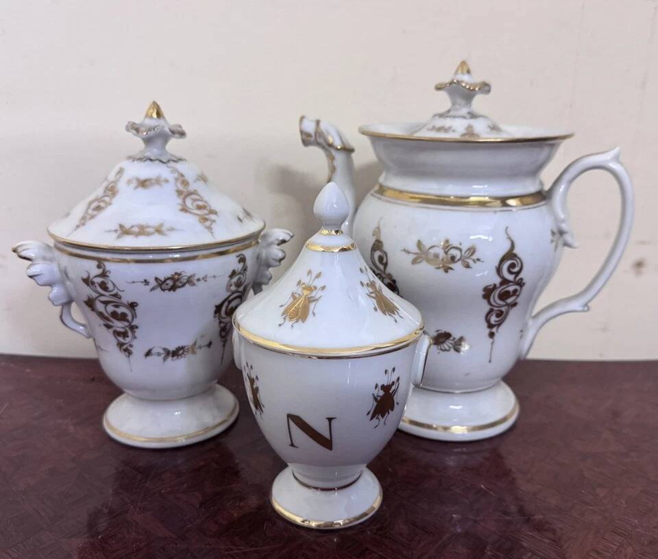 Limoges porcelain tea/coffee service – Maison Giraud, gold decoration – X