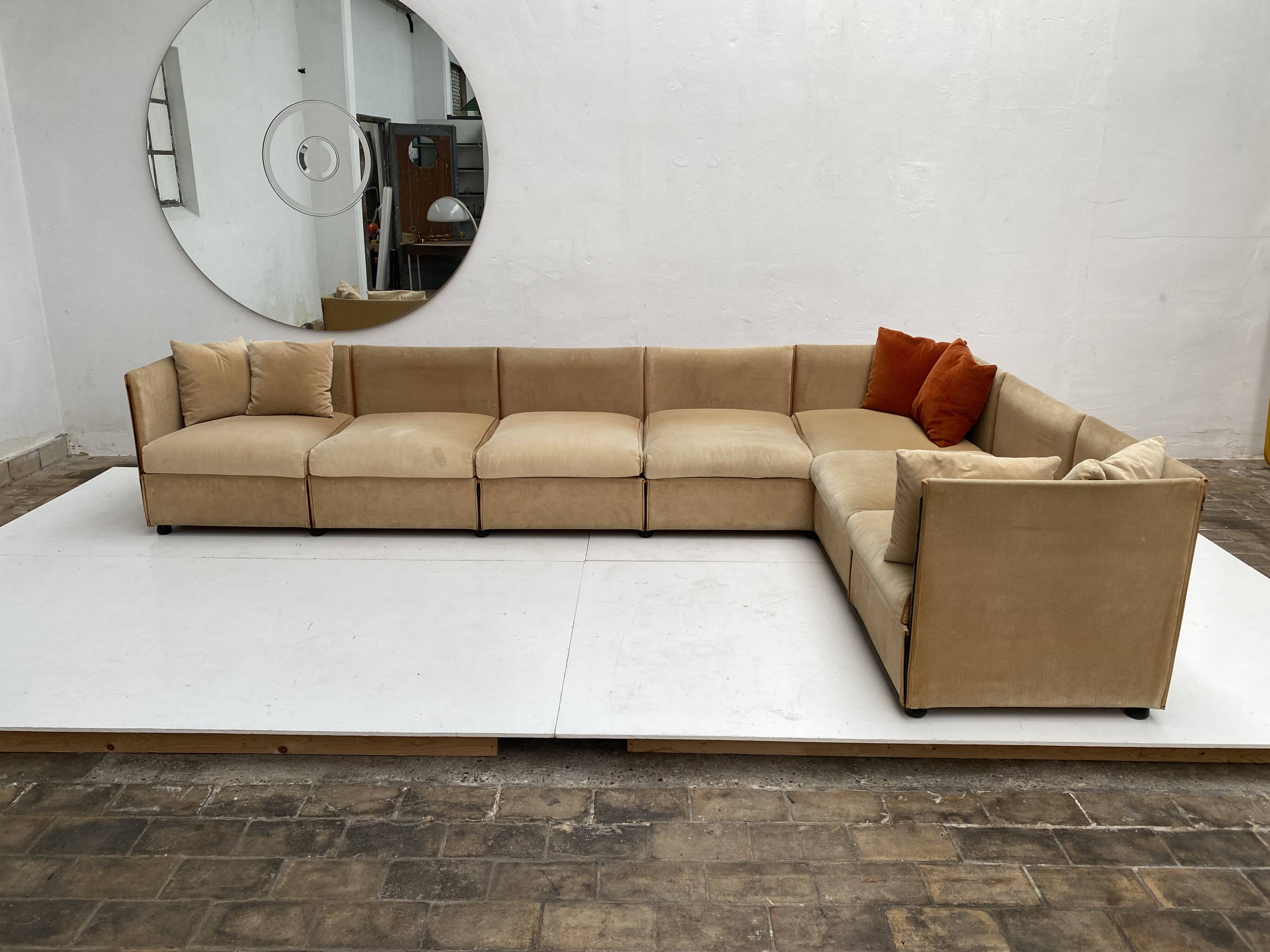 Large "Landeau" Modular Sofa by Mario Bellini for Cassina, 1970's