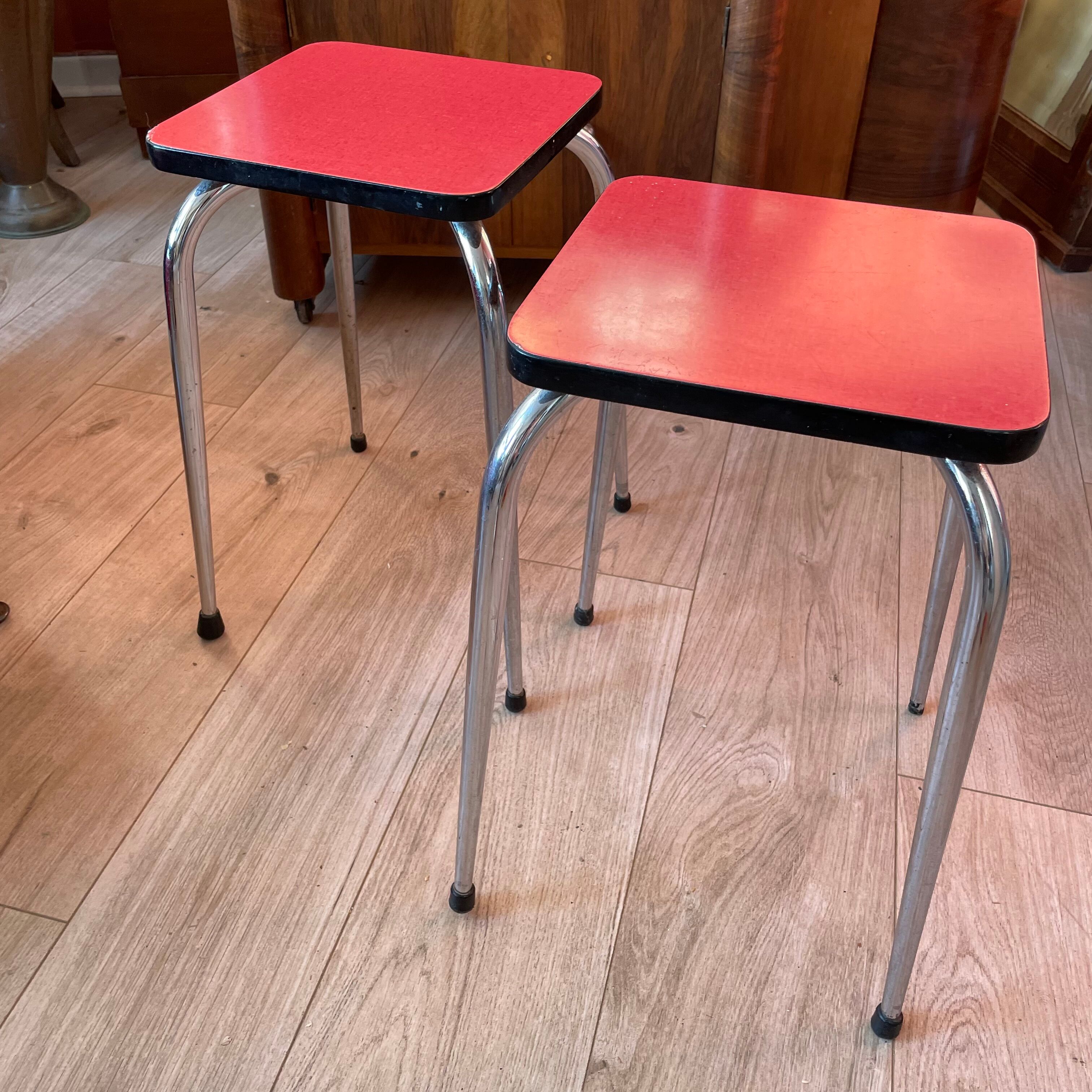 Duo stools formica