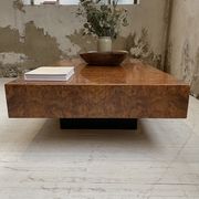 Table basse italienne laque loupe d’orme