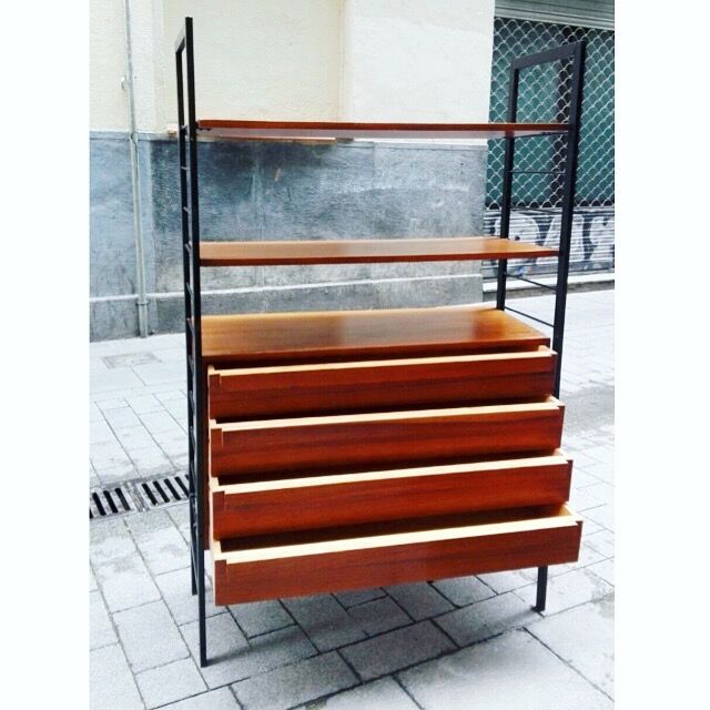 Étagères scandinaves