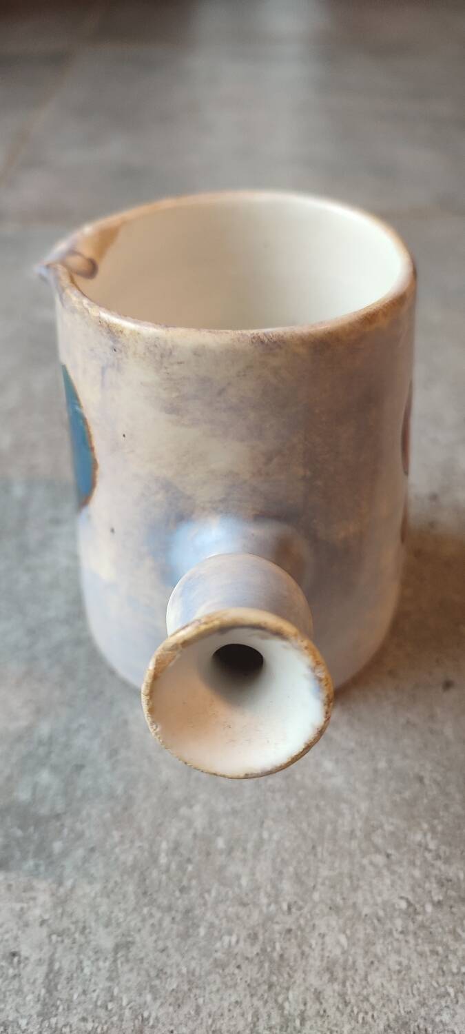 Ceramic cream jug signed by Marie-Christine Treinen