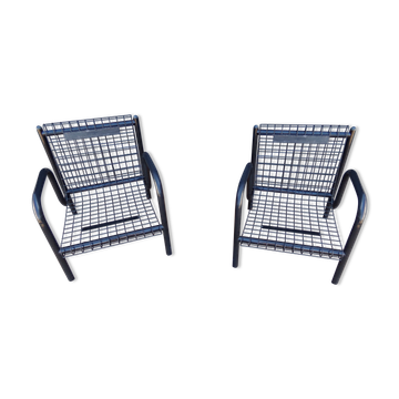 Duo de fauteuils noirs "grillage" en métal