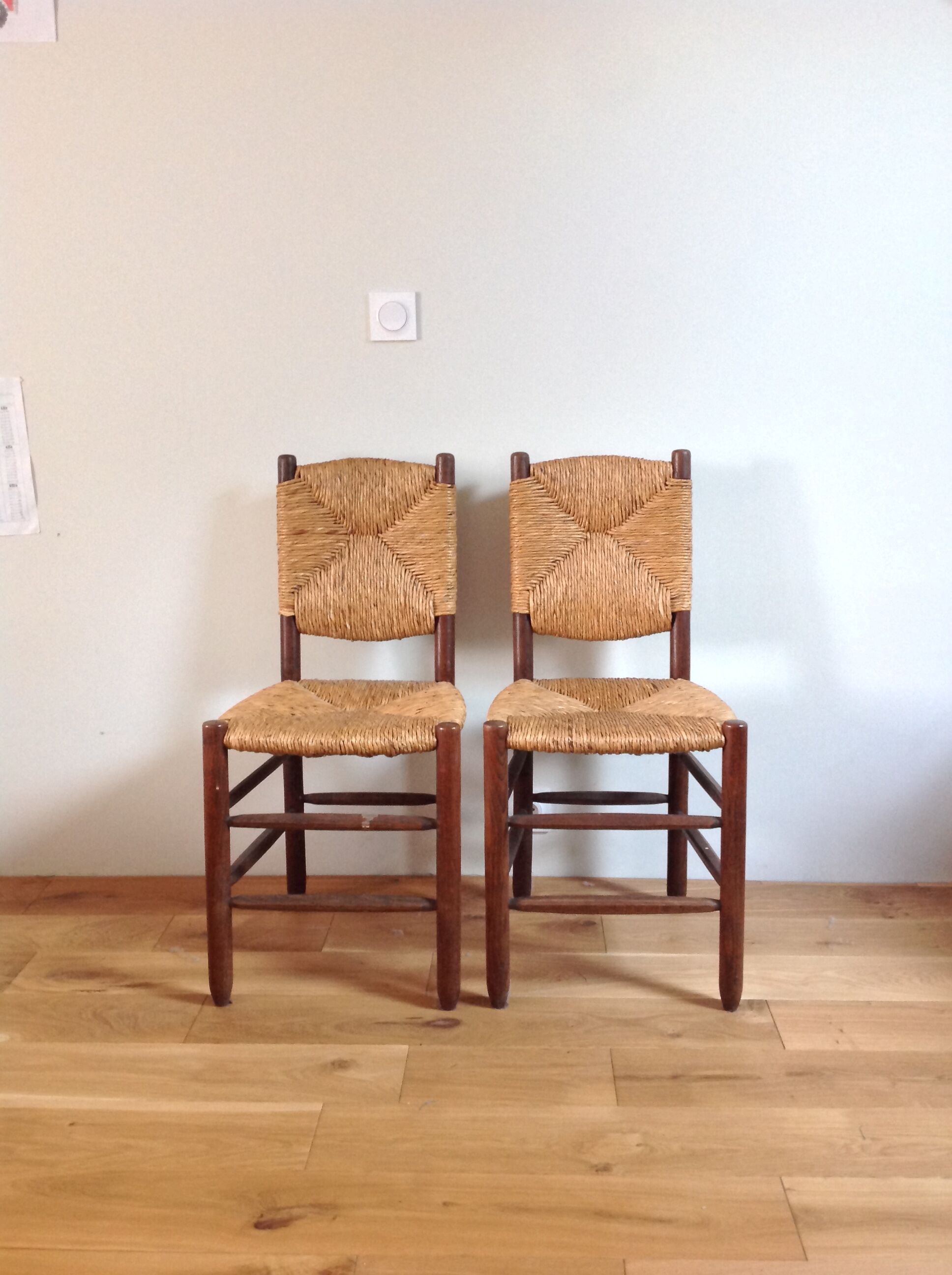 Paire de chaises N°19 Bauche de Perriand