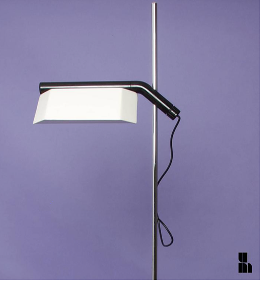 Floor lamp "Tegola" Guzzini, by Bruno Gecchelin