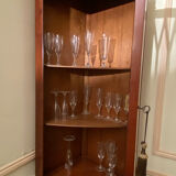 Corner cabinet