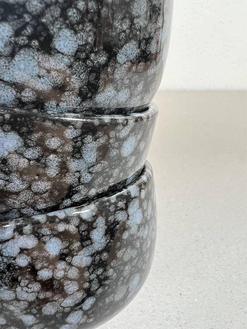 Black and gray ceramic mugs