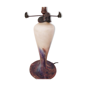 Pied de lampe en pâte