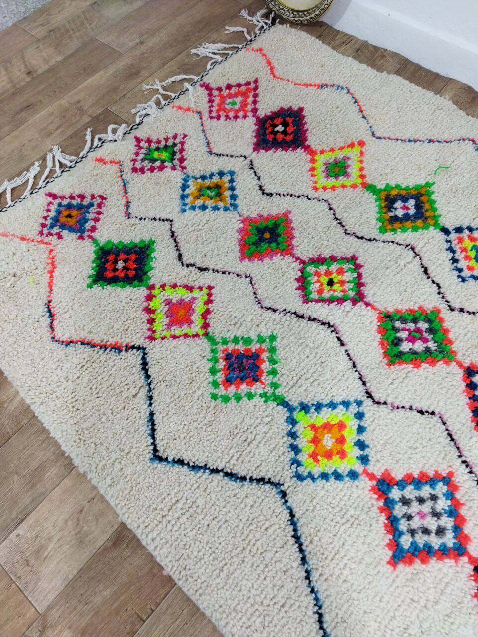 Handcrafted Moroccan Berber Rug 197 X 153 CM