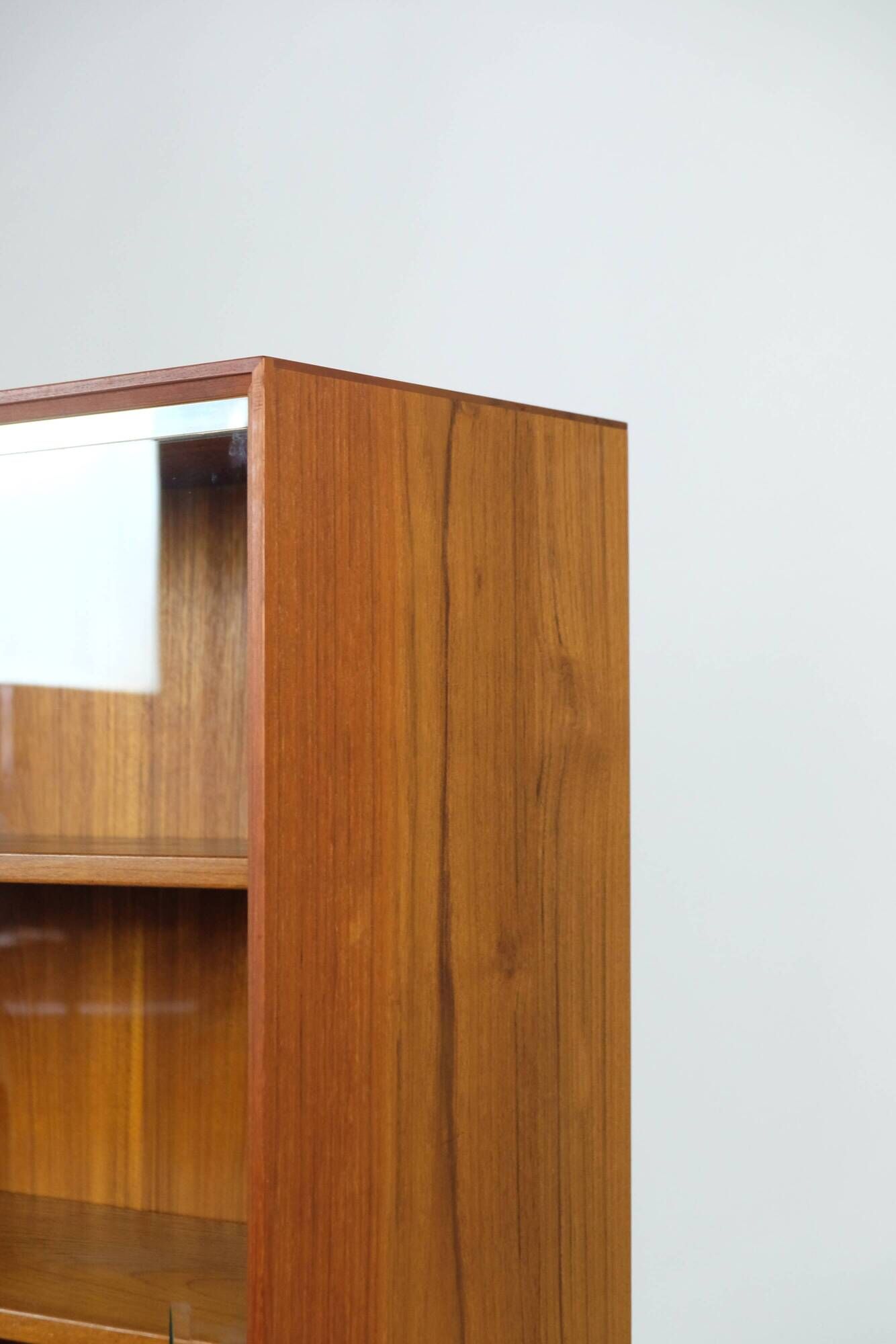Mid-Century Teak Vitrine Regal Highboard Schrank 60er 70s Vintage