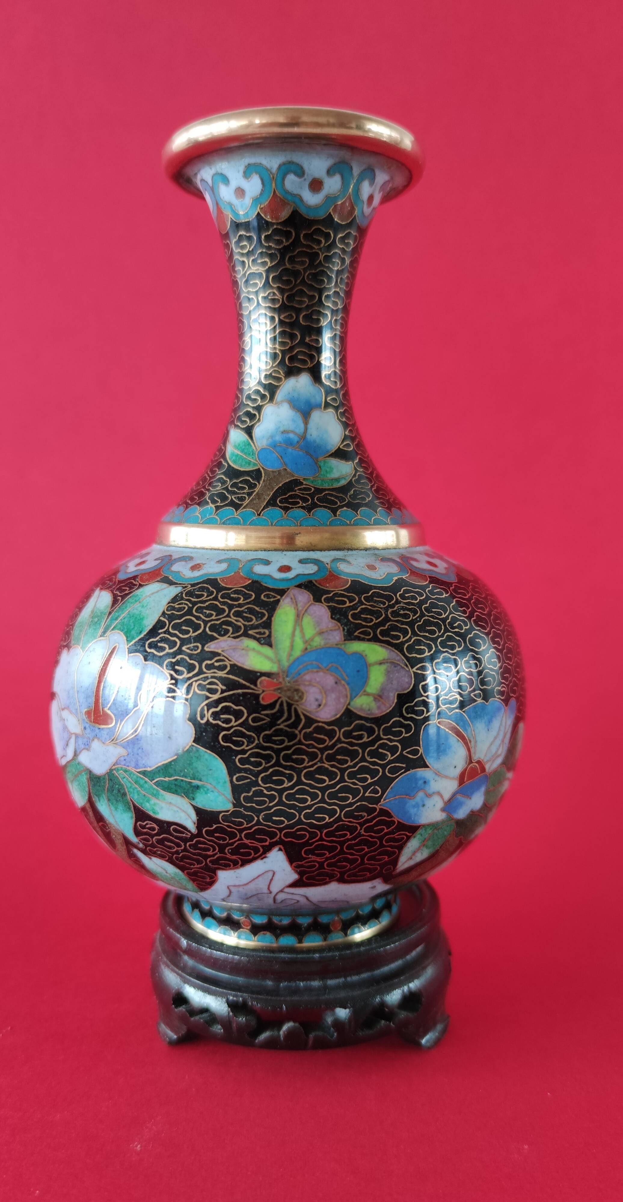 Pair of vintage cloisonné enamel vases from the 20th century H19 cm