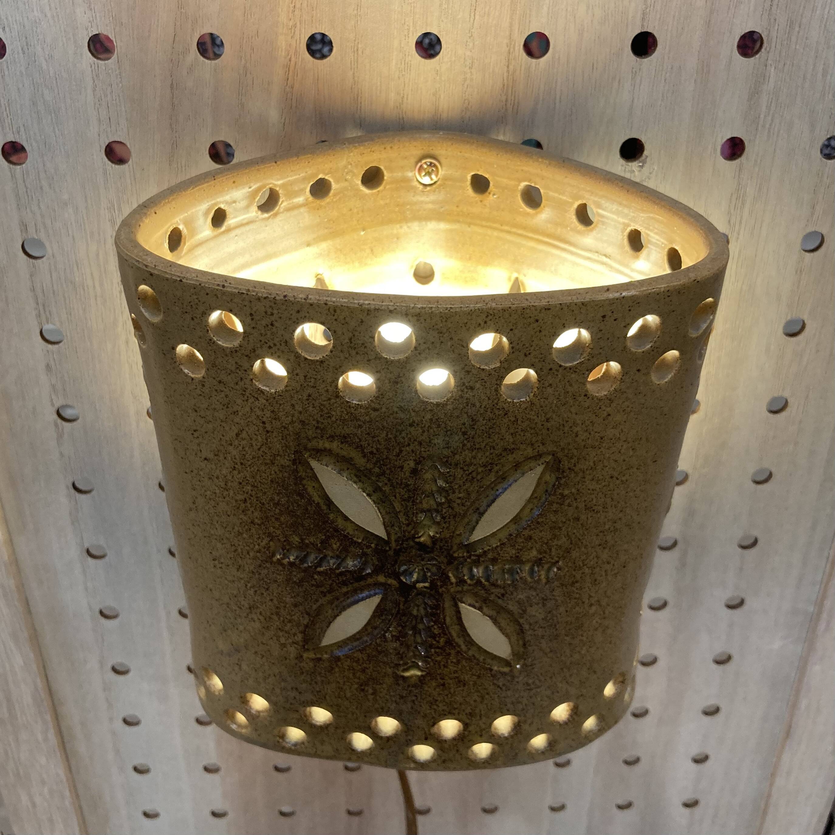 Ceramic wall light Design 1950.