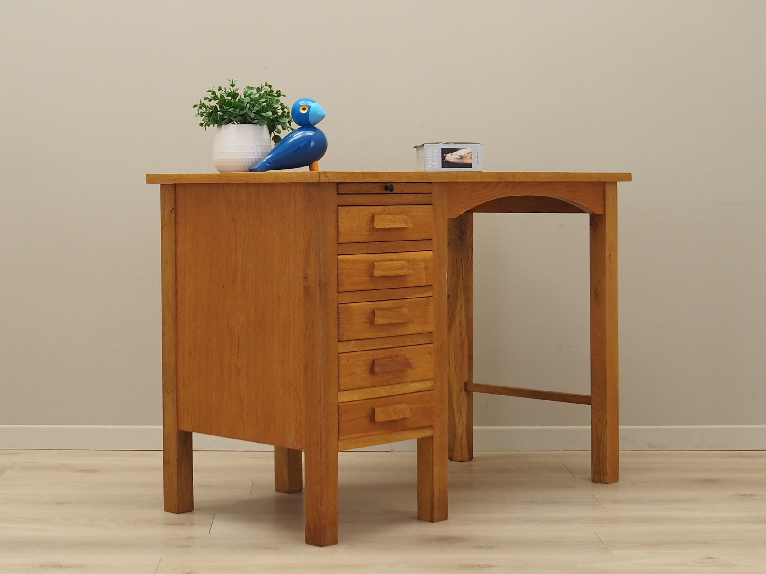 Oak desk, Danish design, 1960s, production: Denmark