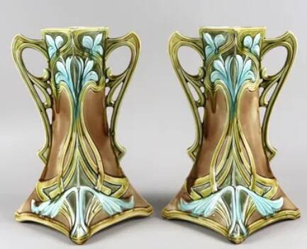 Art Nouveau, two barbotine vases from Onnaing around 1920.