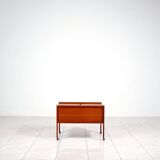 Dyrlund Teak Bar