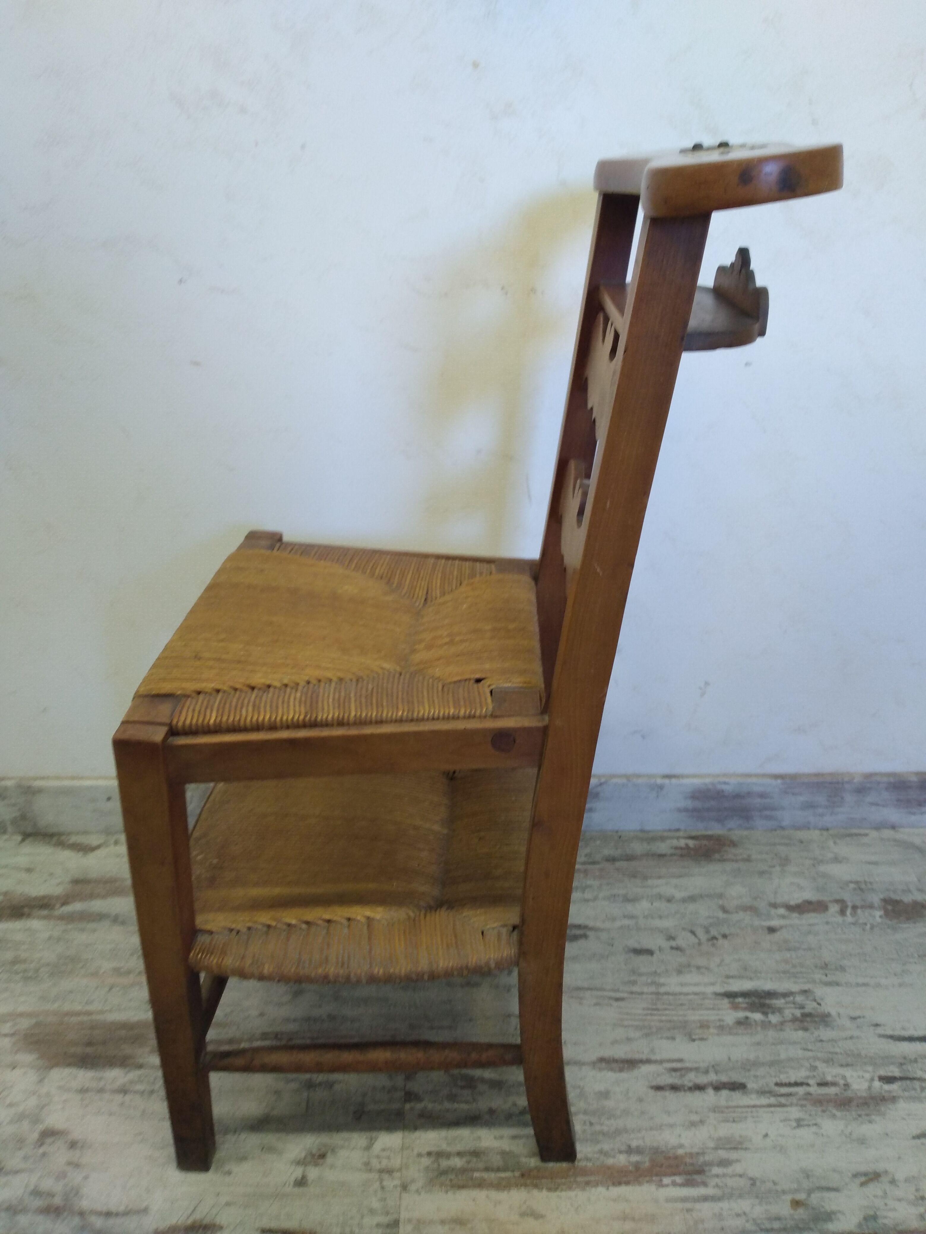 Ancient Pray-God Chair