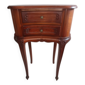Pedestal table