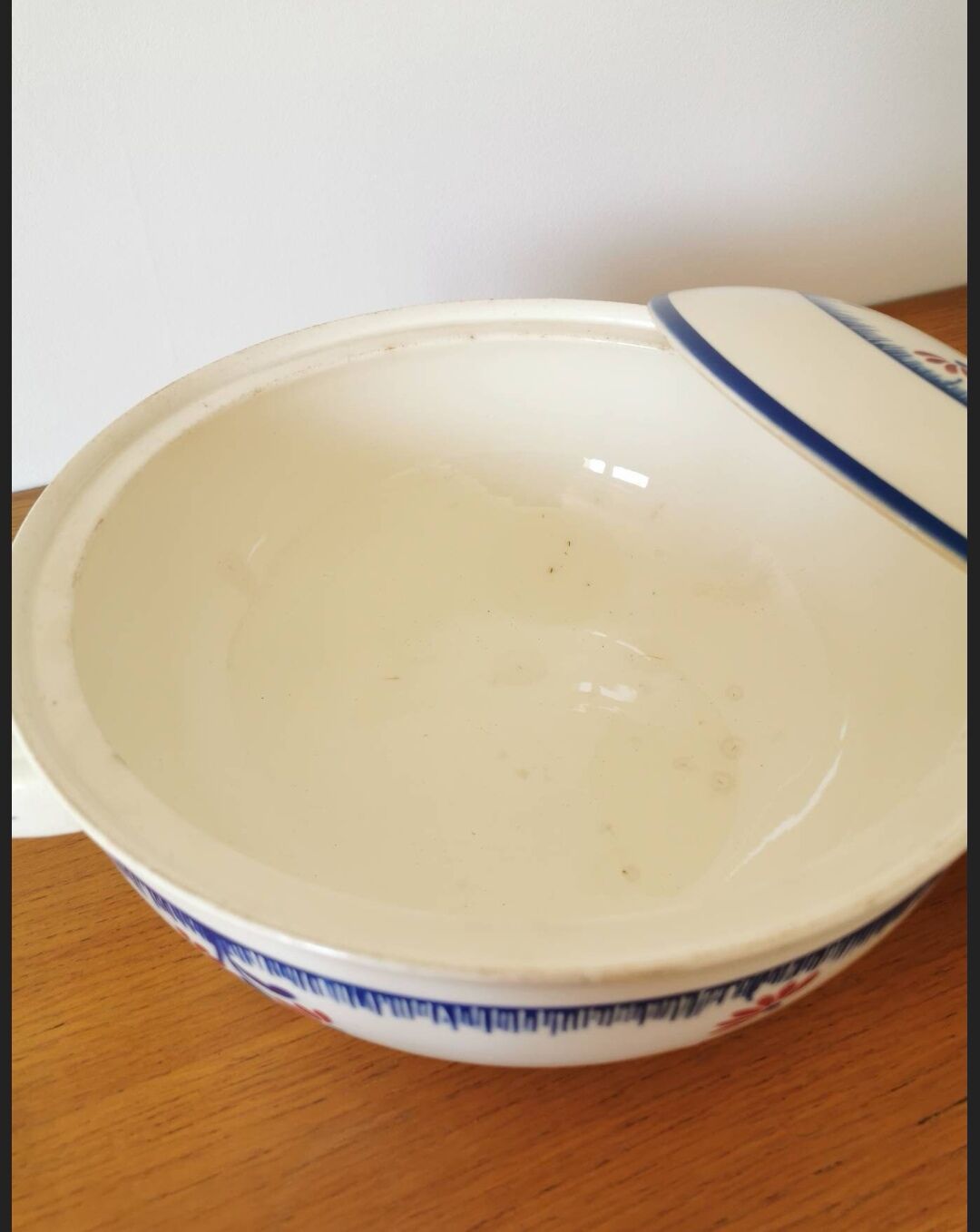 Soupière en faïence de Badonviller