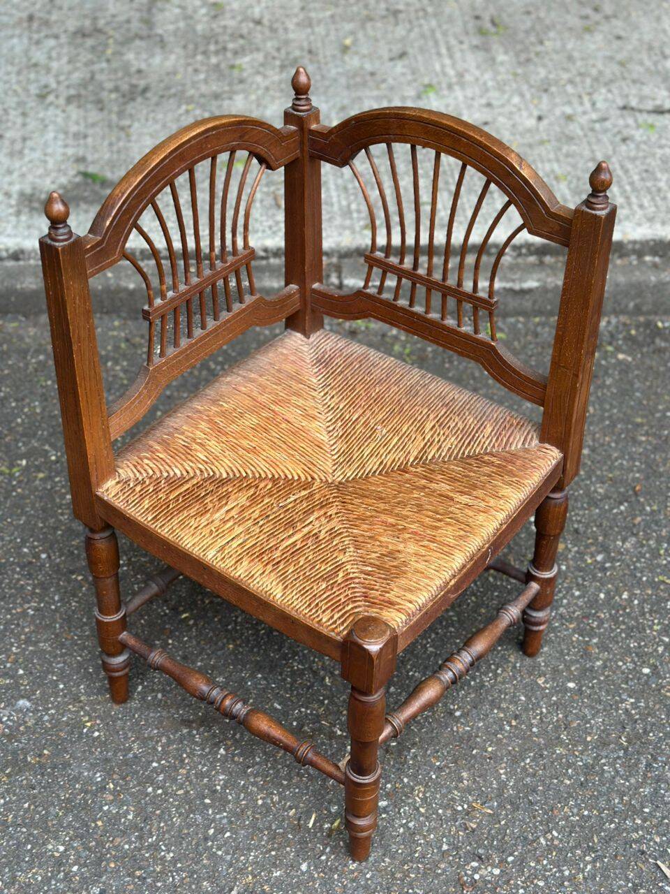 20th-century solid wood corner chair fan design