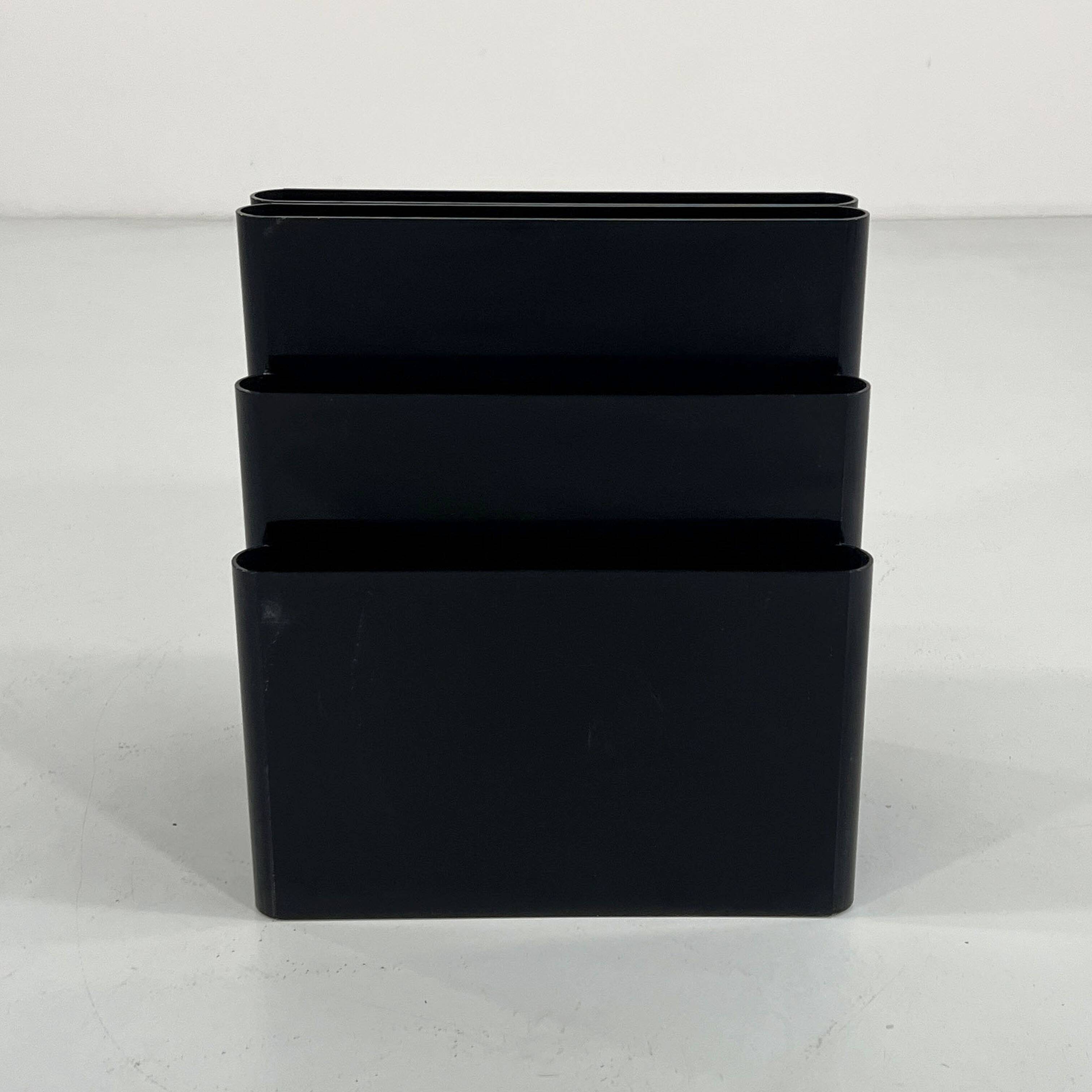 Black magazine rack by Giotto Stoppino for Kartell, 1970