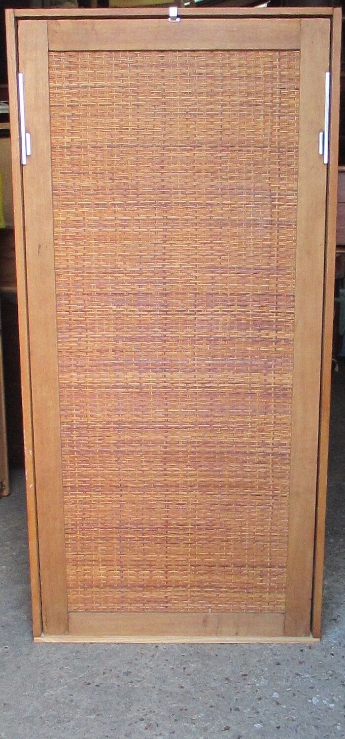 Wall retractable Hans Wegner bed Murphy bed