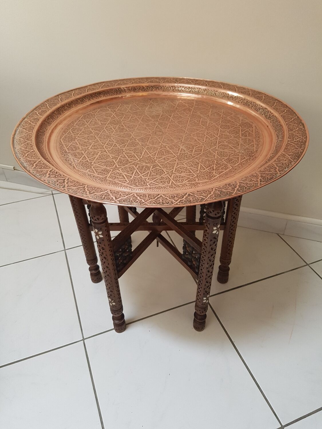 Vintage moroccan table in wood, copper and mother-of-pearl