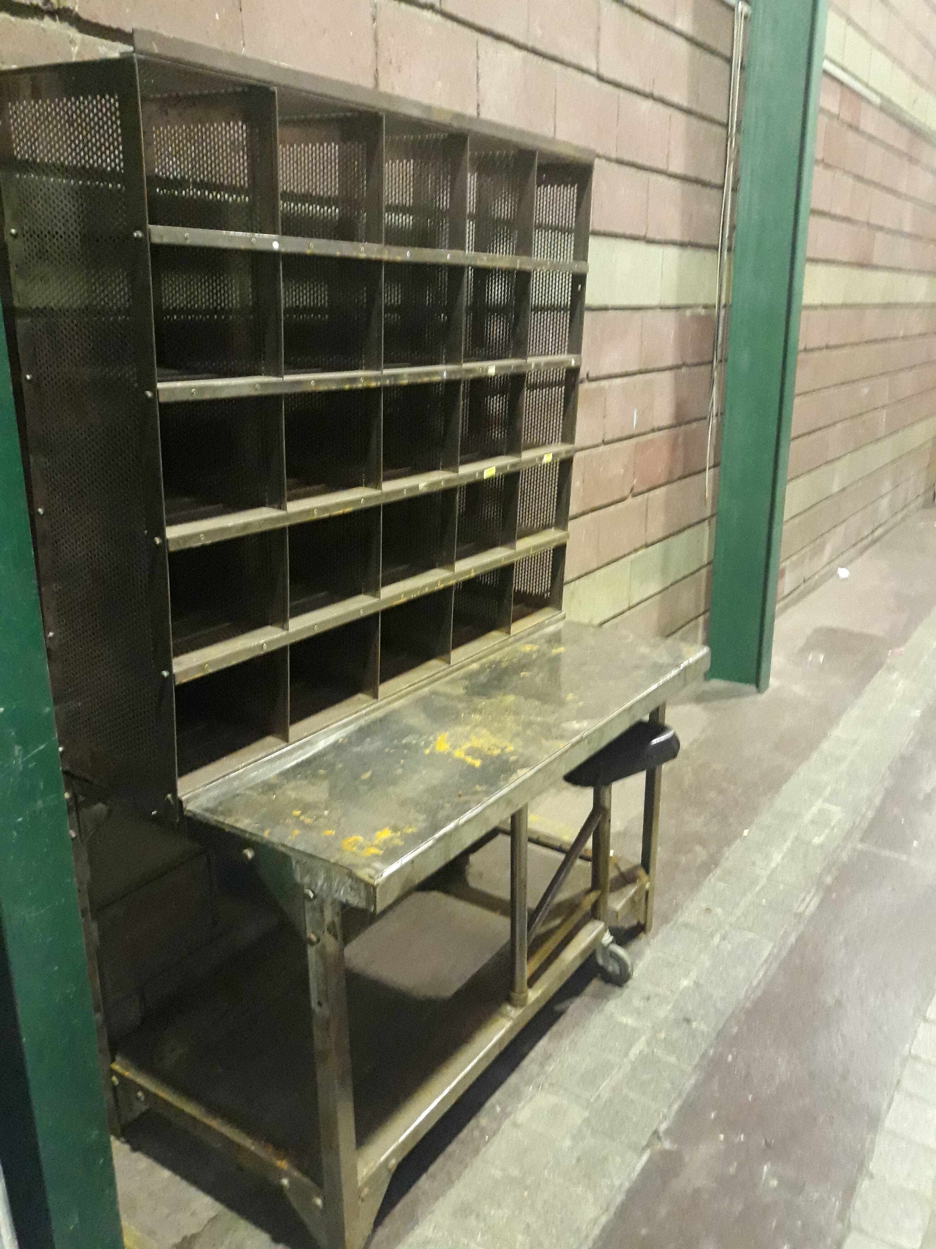 Mailing industrial office