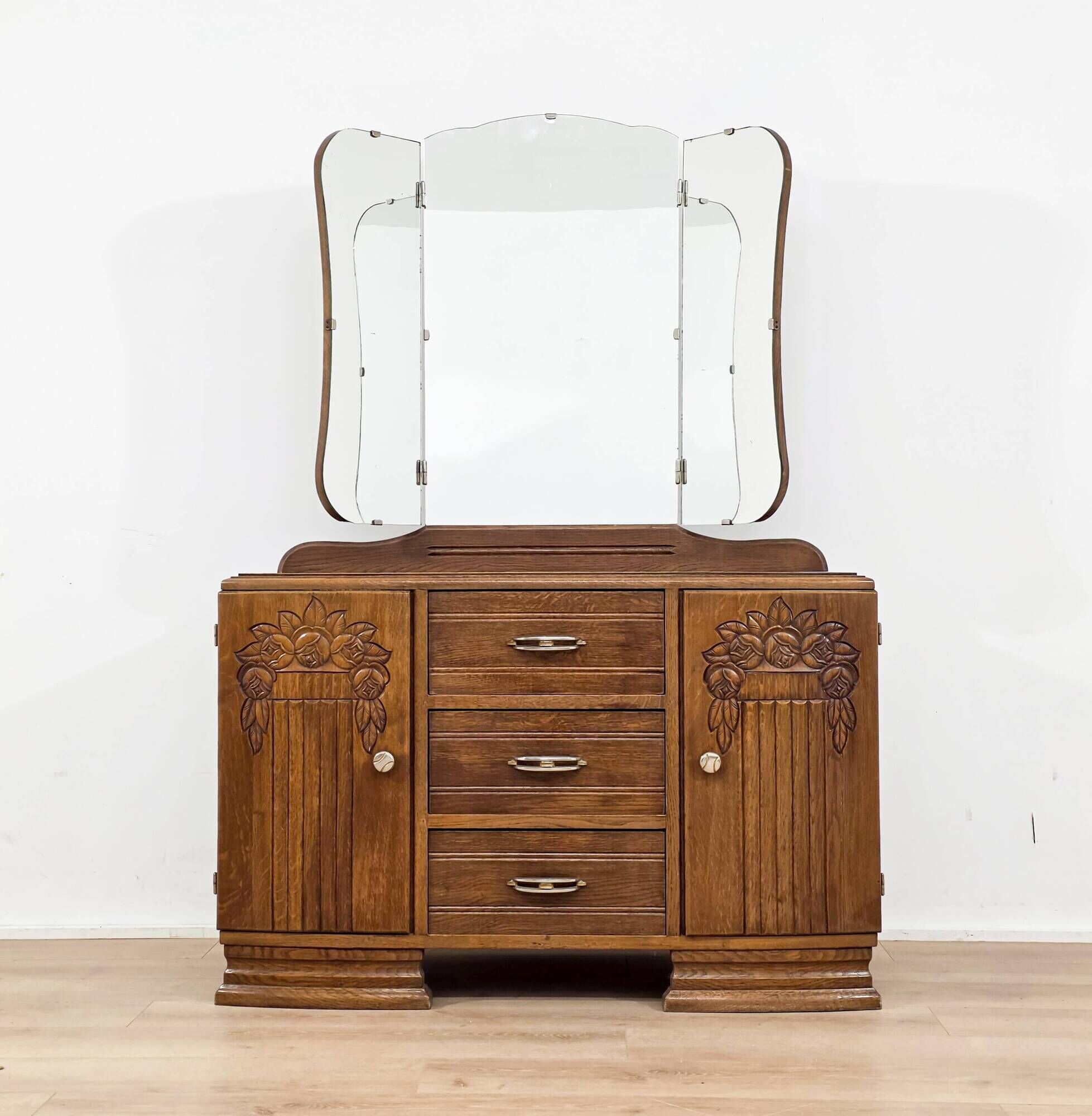 Wooden dressing table, Art Deco from the 1940s.