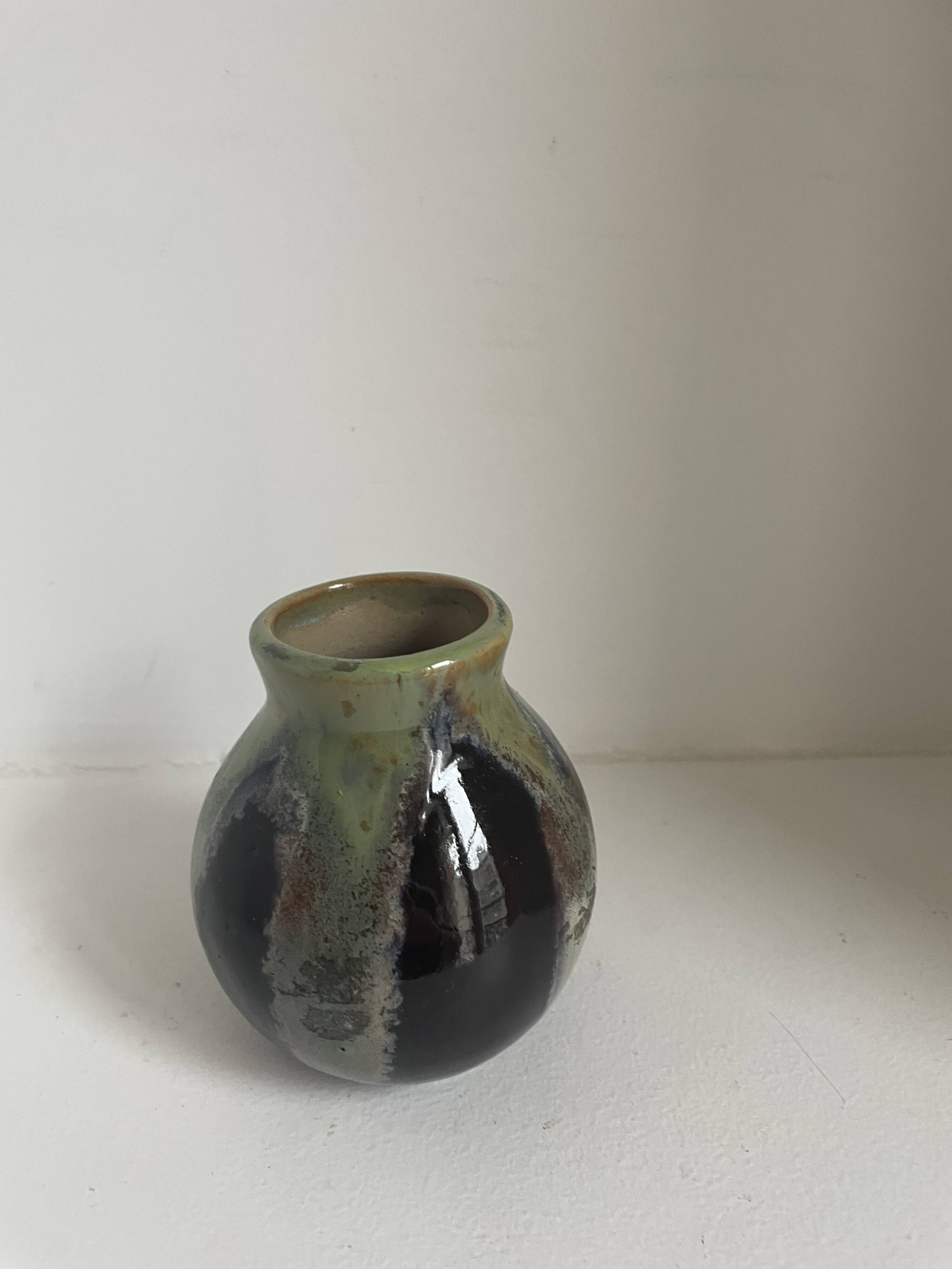 Set of 18 decorative items