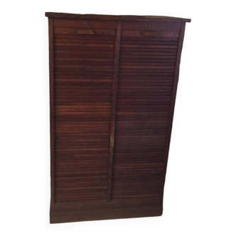 Double curtained file with keys