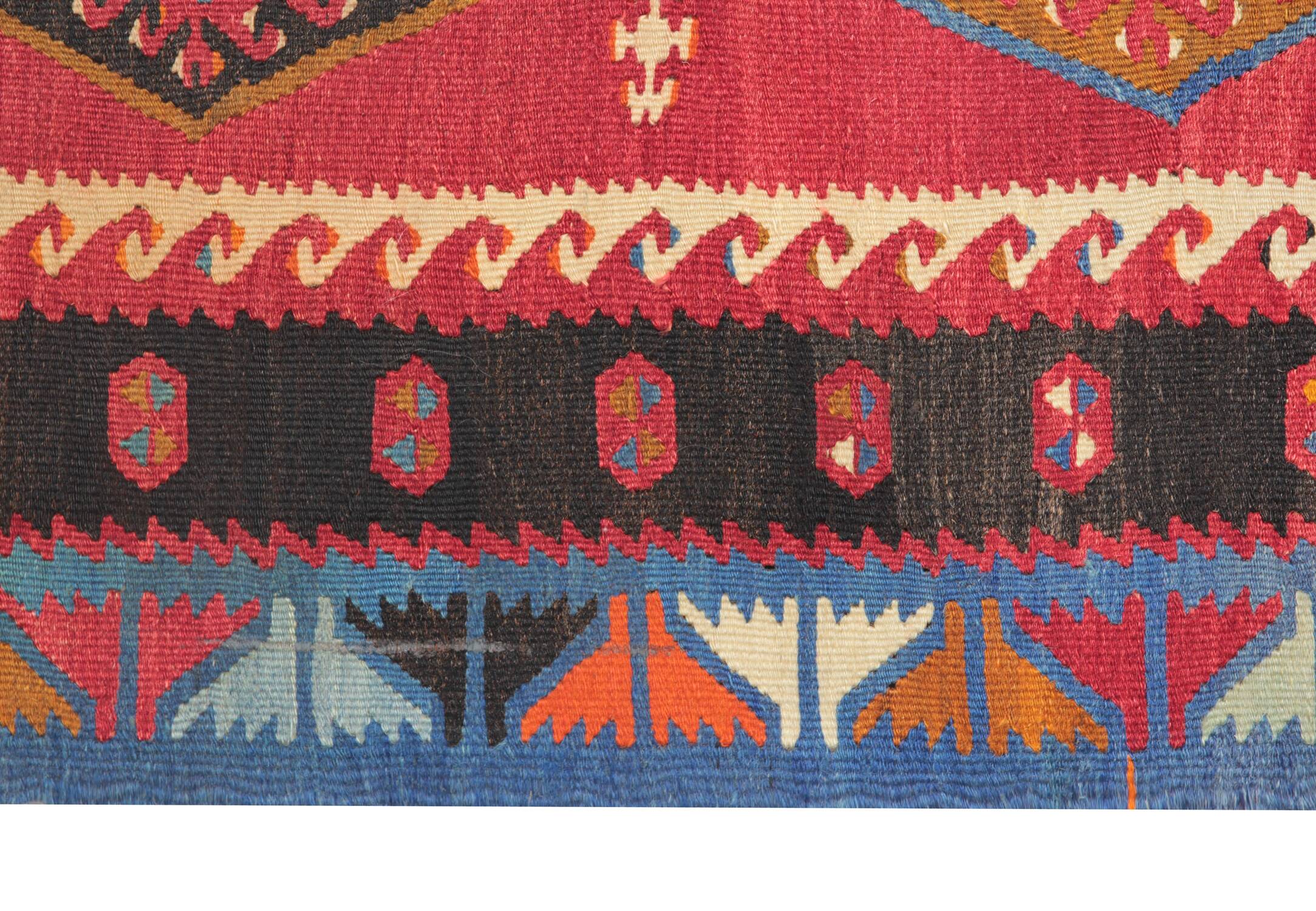 1940s Turkish Kilim Rug, Small Wool Medallion Flatweave 75 x 130 cm