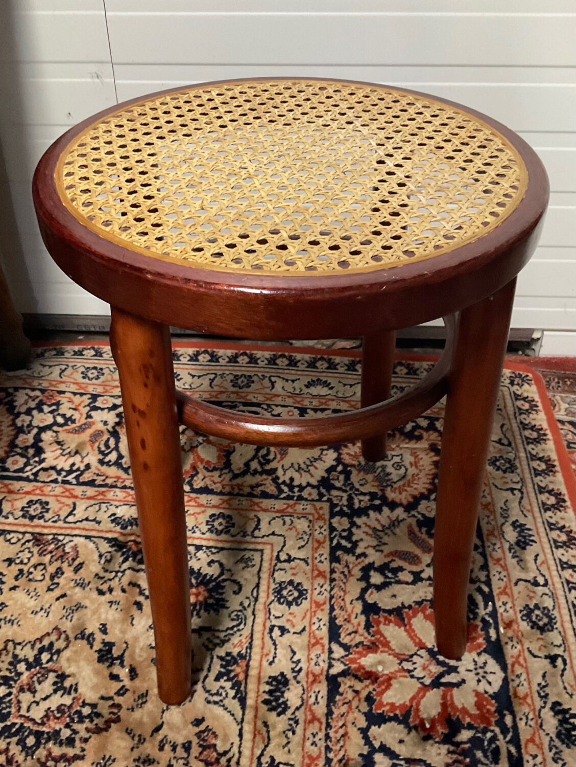 Tabouret bistrot en bois et cannage