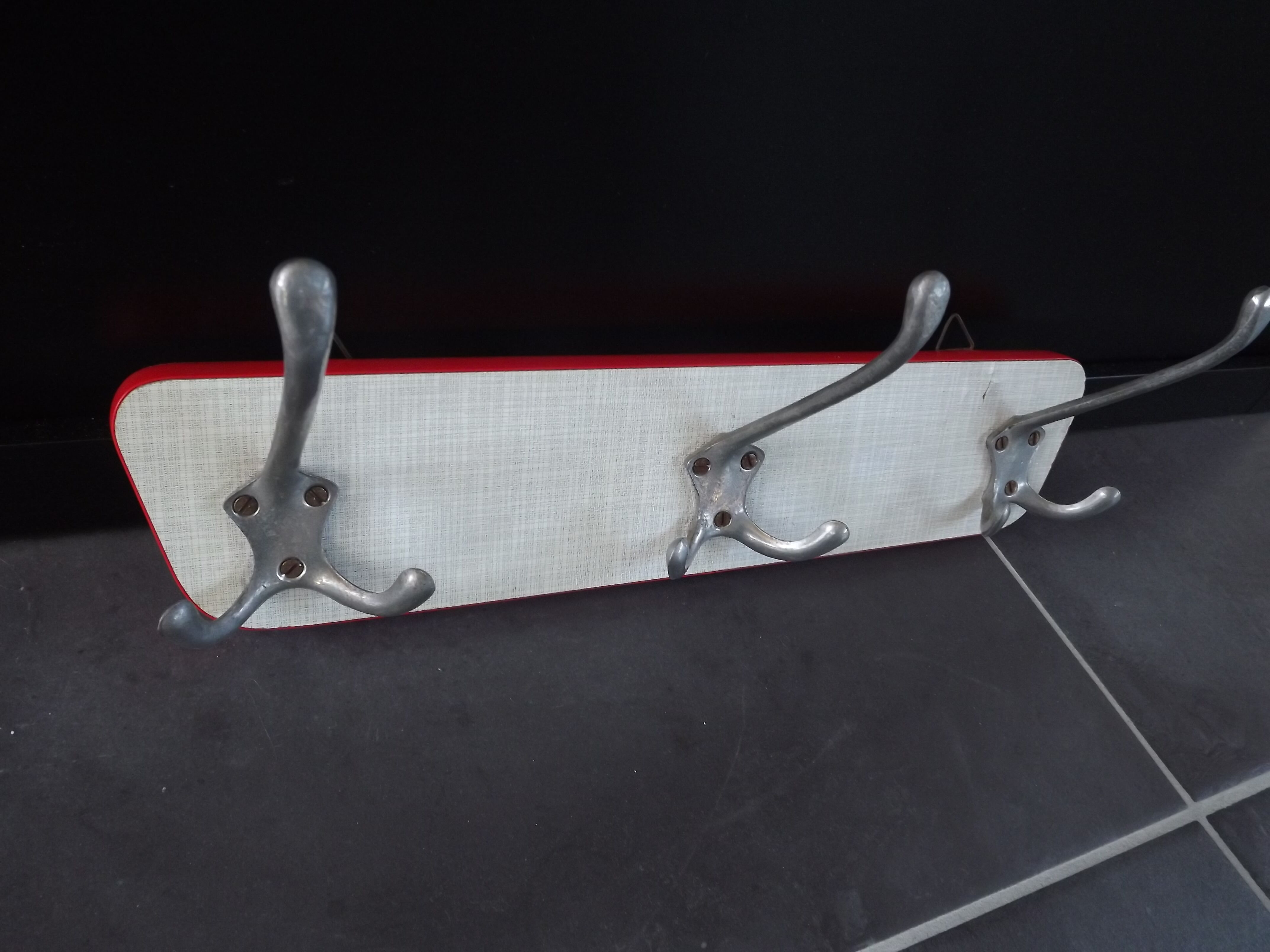 Peg 3 branches metal and formica 60