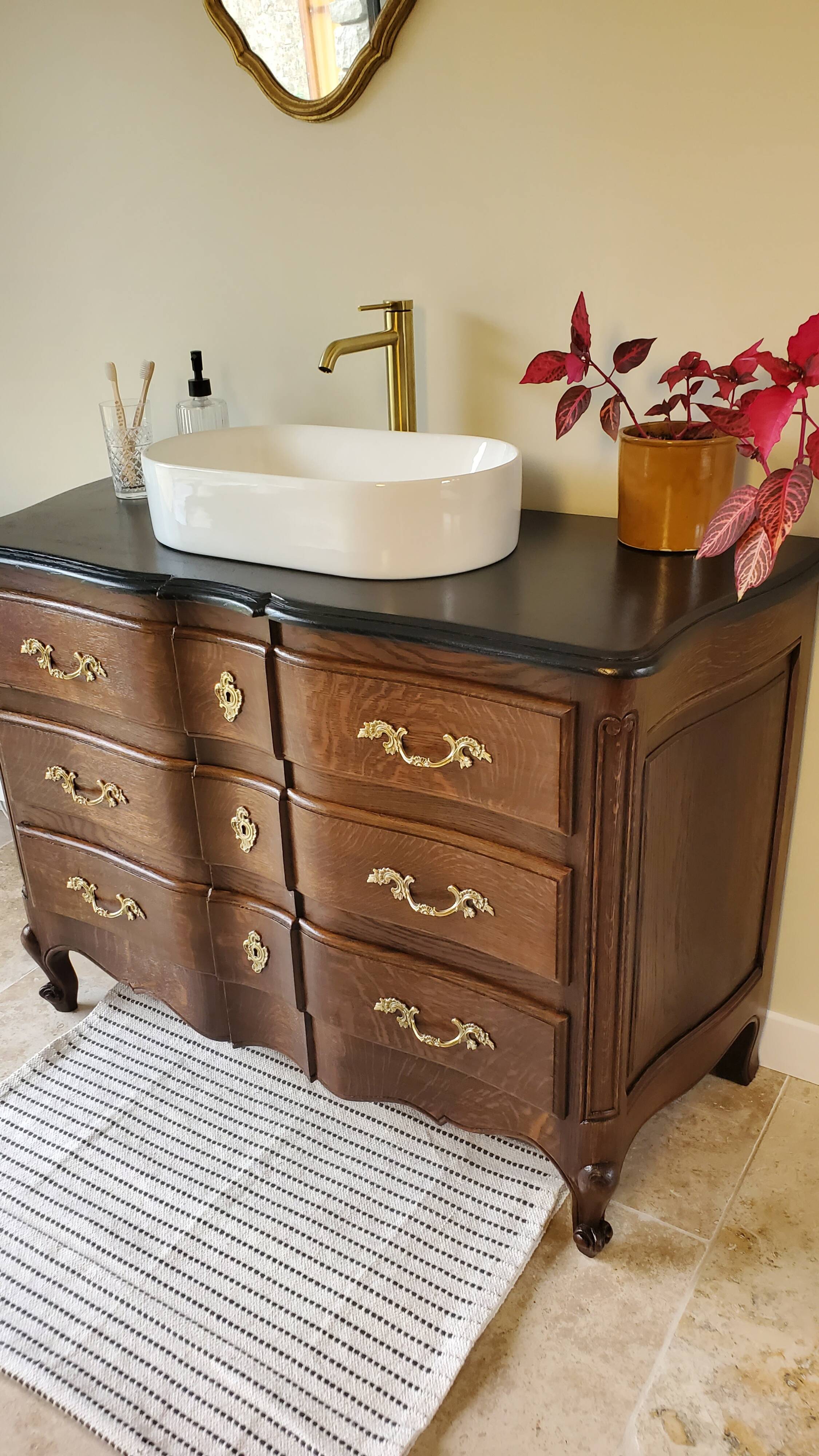 Solid oak vanity unit in Louis XV style
