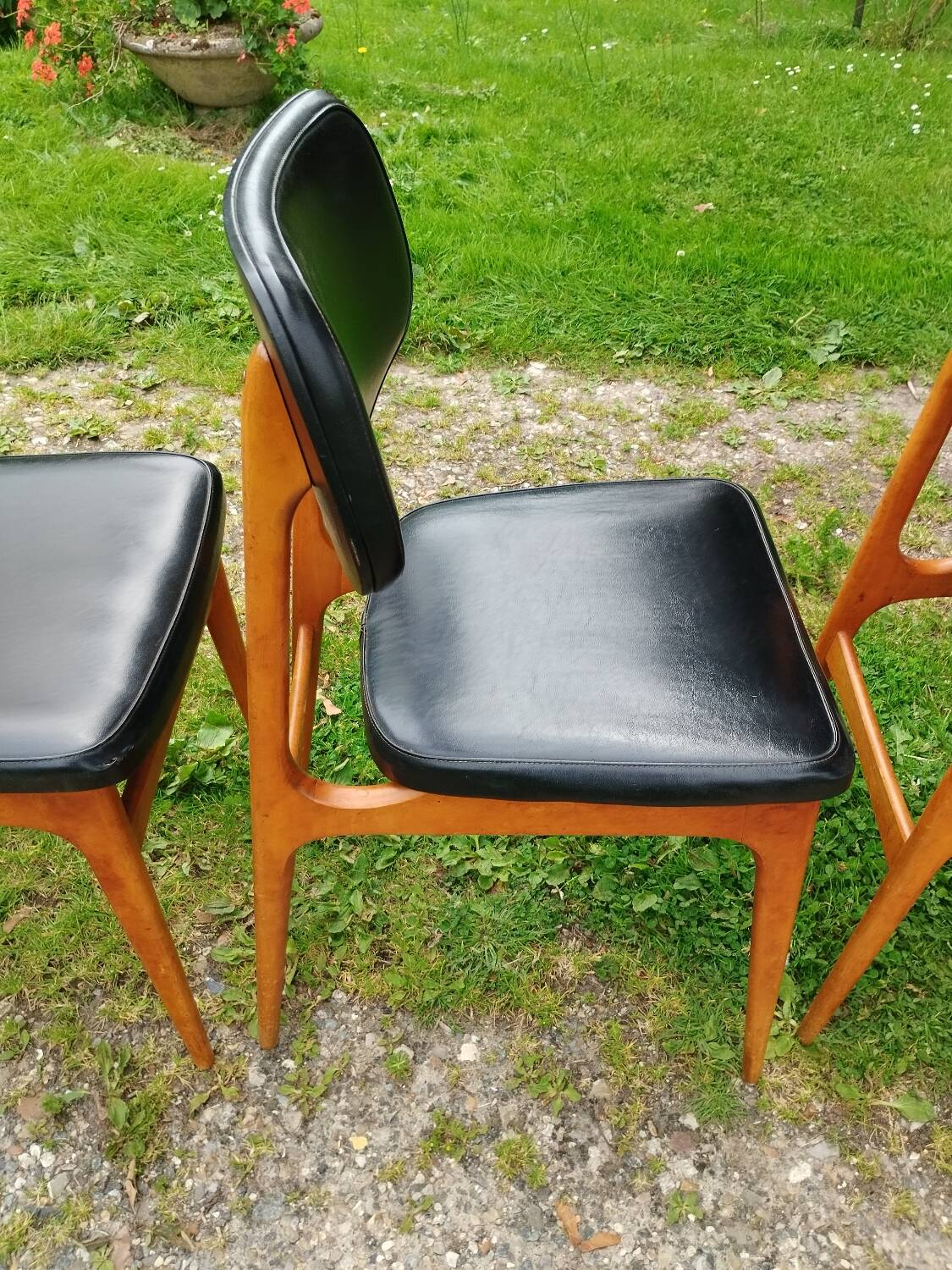 Series of 6 old Scandinavian design chairs