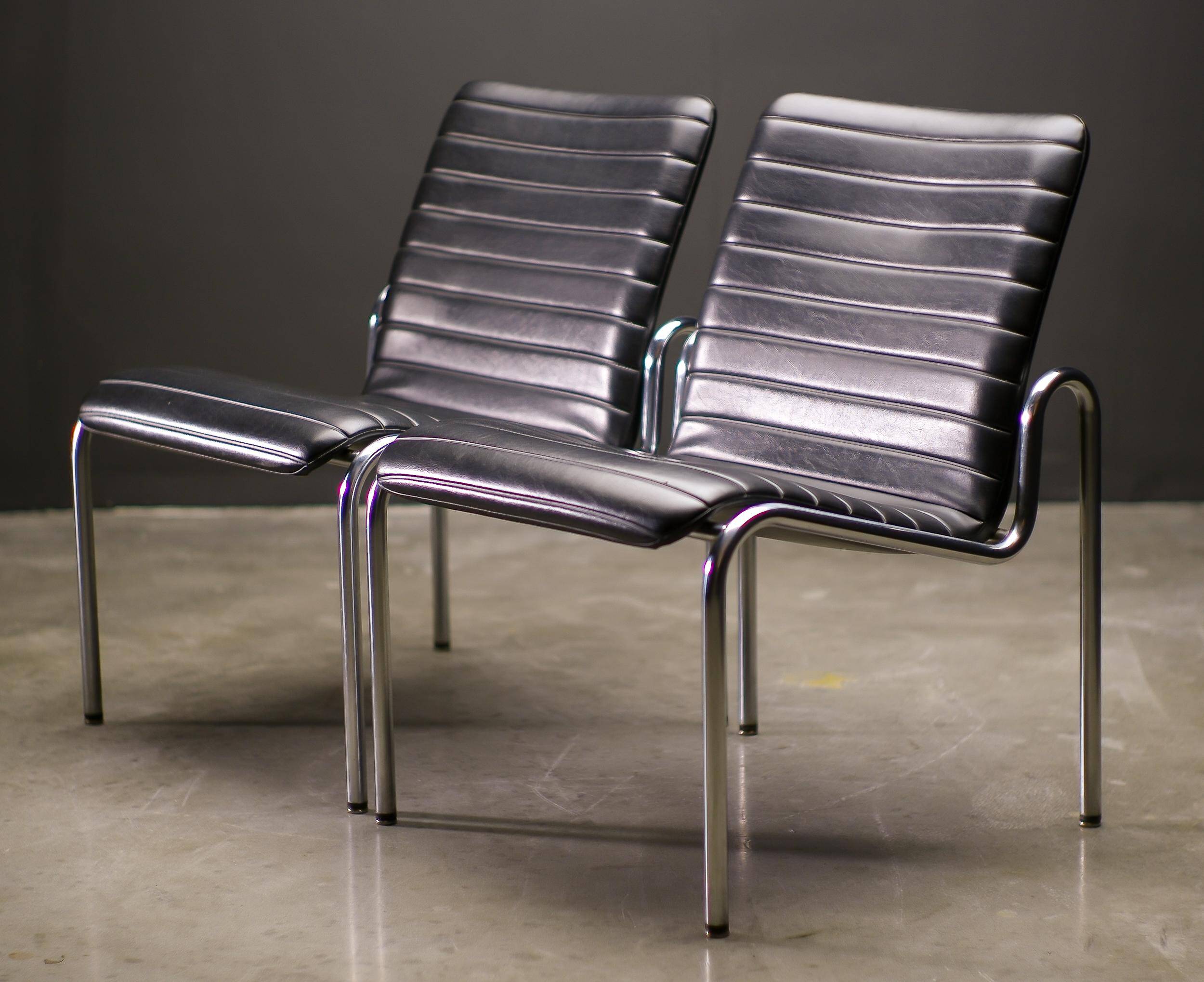 Pair of sun loungers Kho Liang Ie Model No 703, 1968