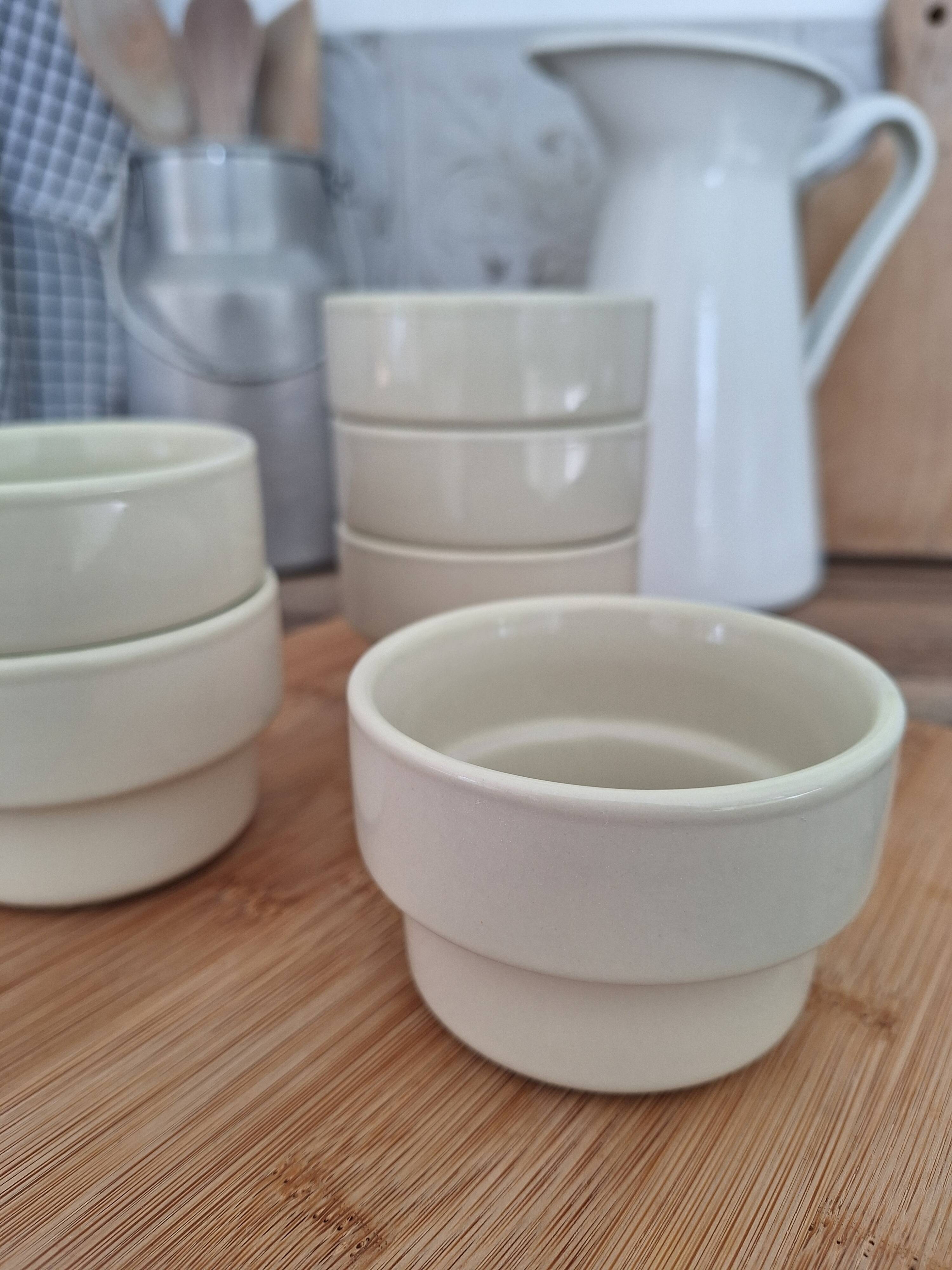 Beige ramekins from the 70s/80s.