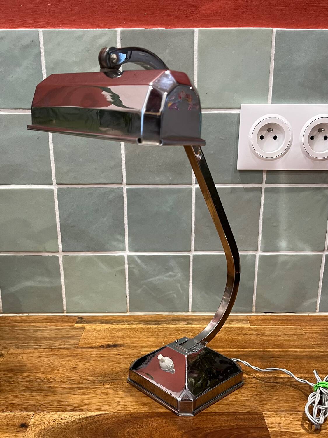 Art Deco lamp in chrome metal