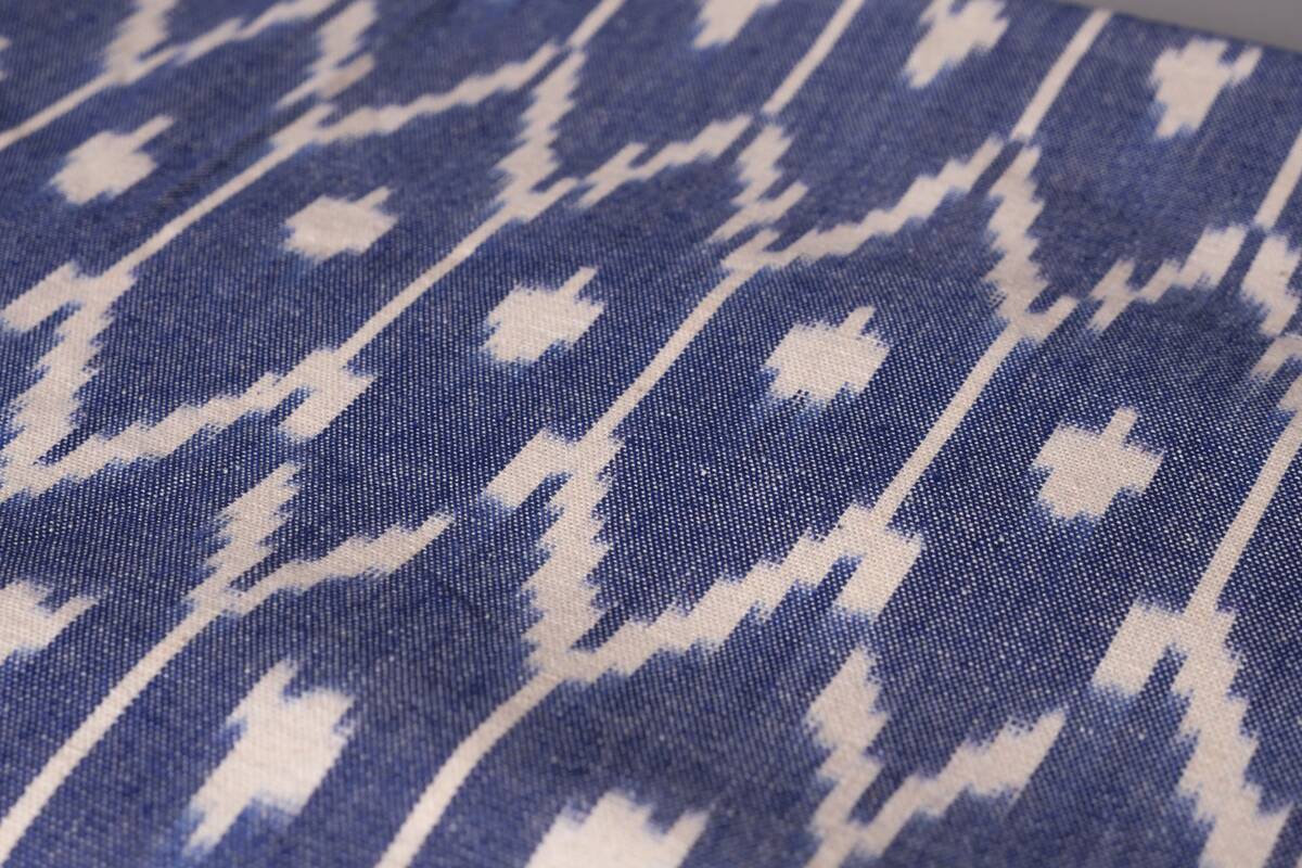 Ikat Bleu Nappe Ou Couverture