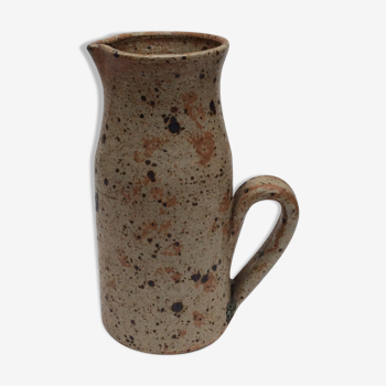 Sandstone pitcher around the years 1960-1970 color brown beige speckled dimension: H-24,5 - L-17 cm-