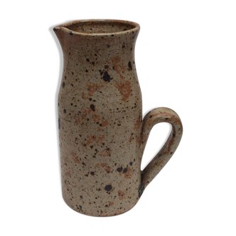 Sandstone pitcher around the years 1960-1970 color brown beige speckled dimension: H-24,5 - L-17 cm-