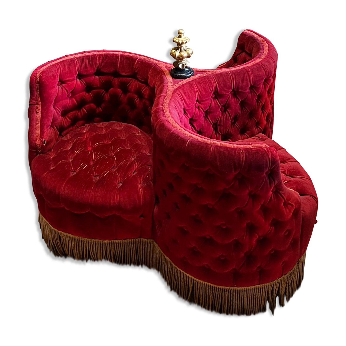 Indiscreet in red velvet and gilded wood from the Napoleon III period