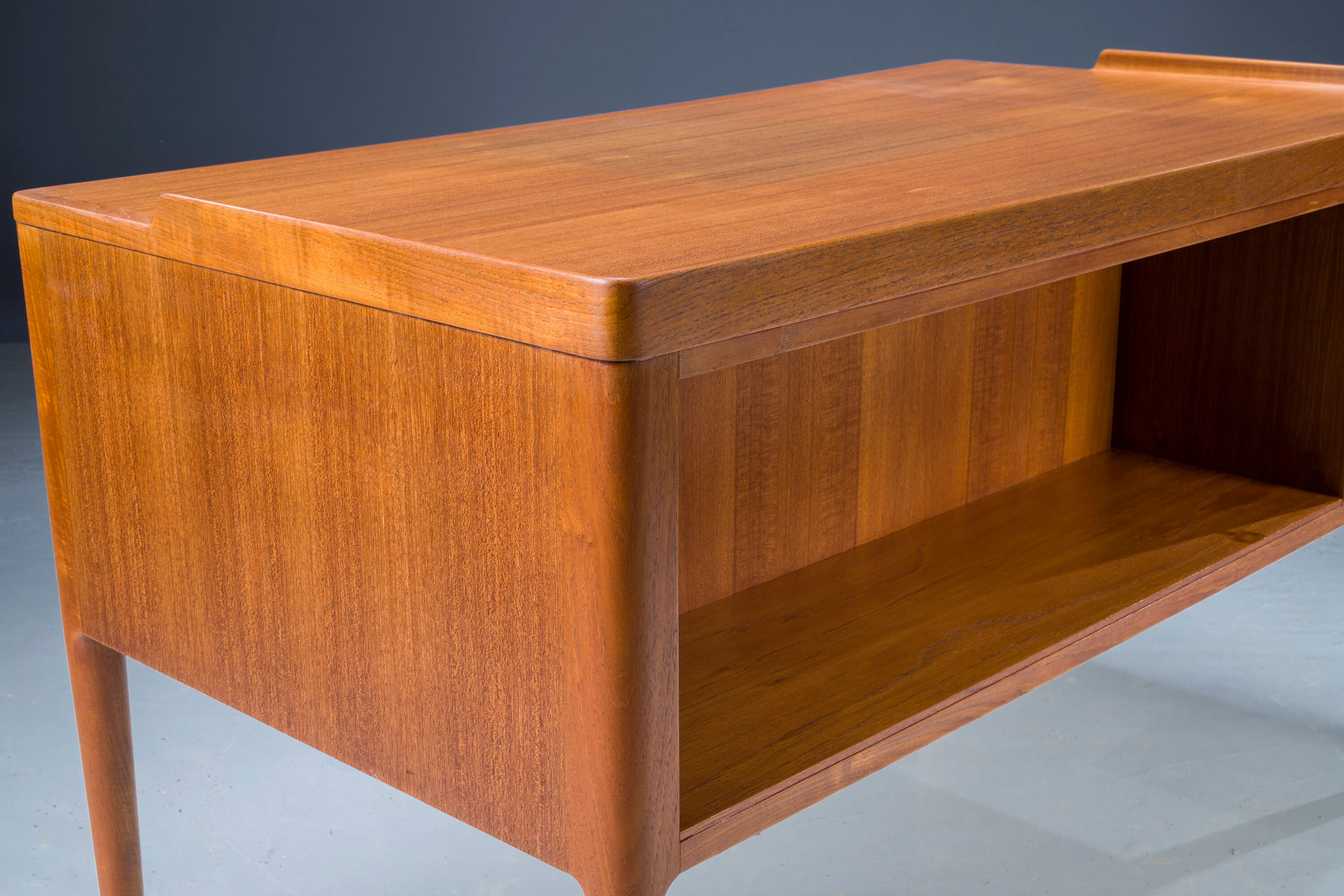Asymmetrical Mid-Century Teak Desk with Bar, 1960s